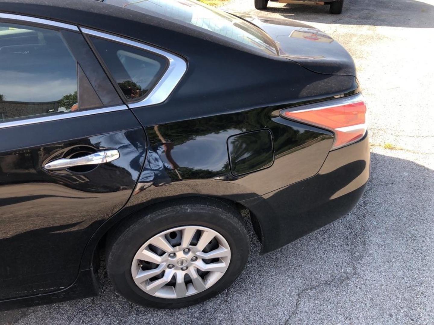 2015 BLUE NISSAN ALTIMA 2.5 (1N4AL3APXFN) with an 2.5L engine, Continuously Variable transmission, located at 850 South Mill Street, Pryor, 74361, (918) 825-3030, 36.293549, -95.324440 - Photo#1