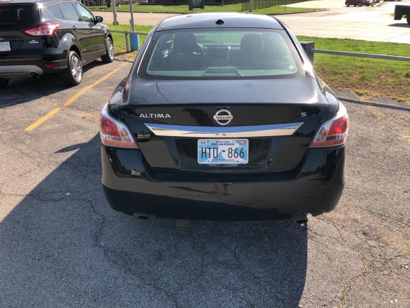 2015 BLUE NISSAN ALTIMA 2.5 (1N4AL3APXFN) with an 2.5L engine, Continuously Variable transmission, located at 850 South Mill Street, Pryor, 74361, (918) 825-3030, 36.293549, -95.324440 - Photo#4