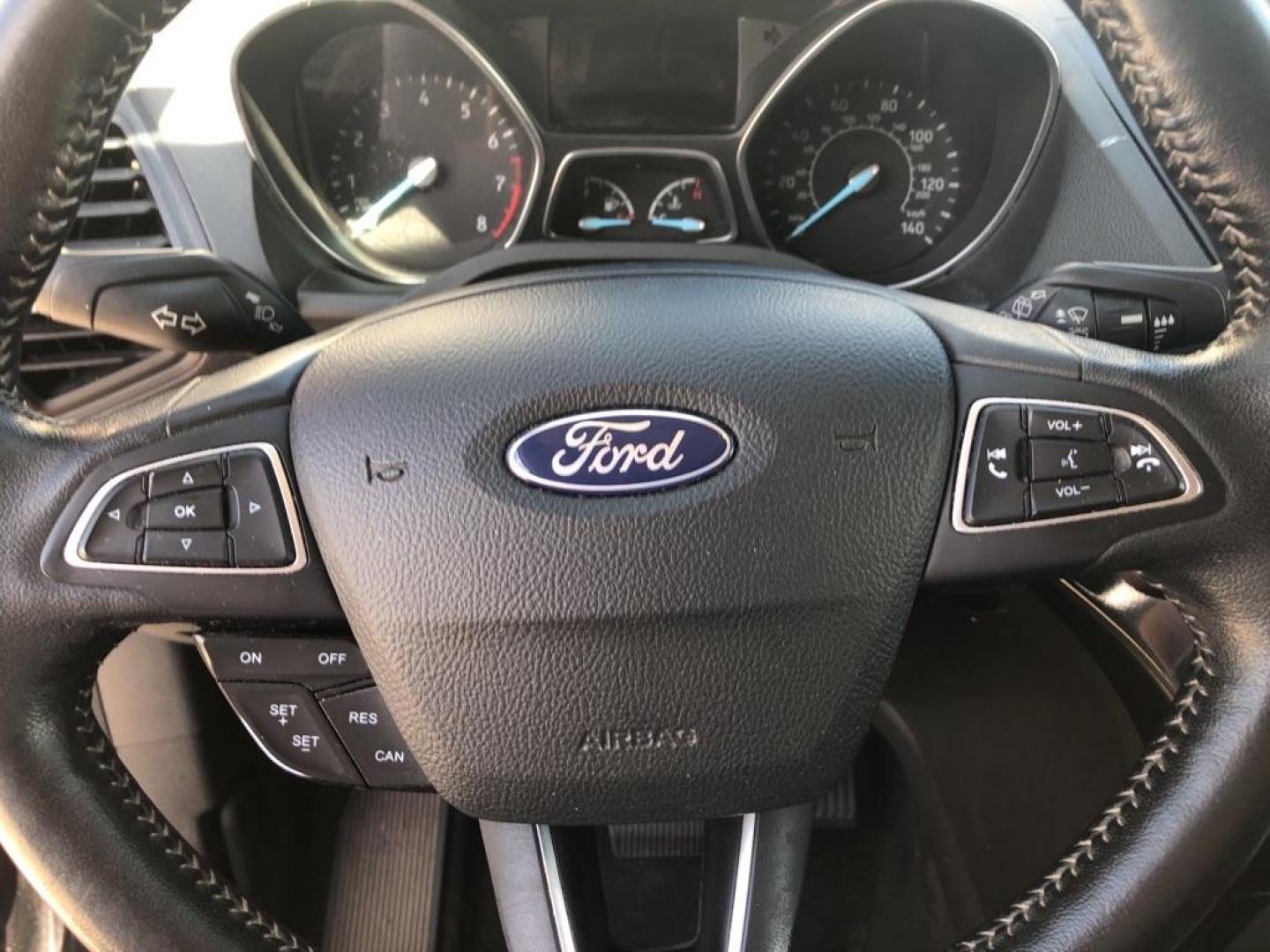 2019 BLACK FORD ESCAPE SE (1FMCU0GD7KU) with an 1.5L engine, Automatic transmission, located at 850 South Mill Street, Pryor, 74361, (918) 825-3030, 36.293549, -95.324440 - Photo#14